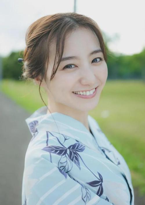 韩美女主播热午 剧情